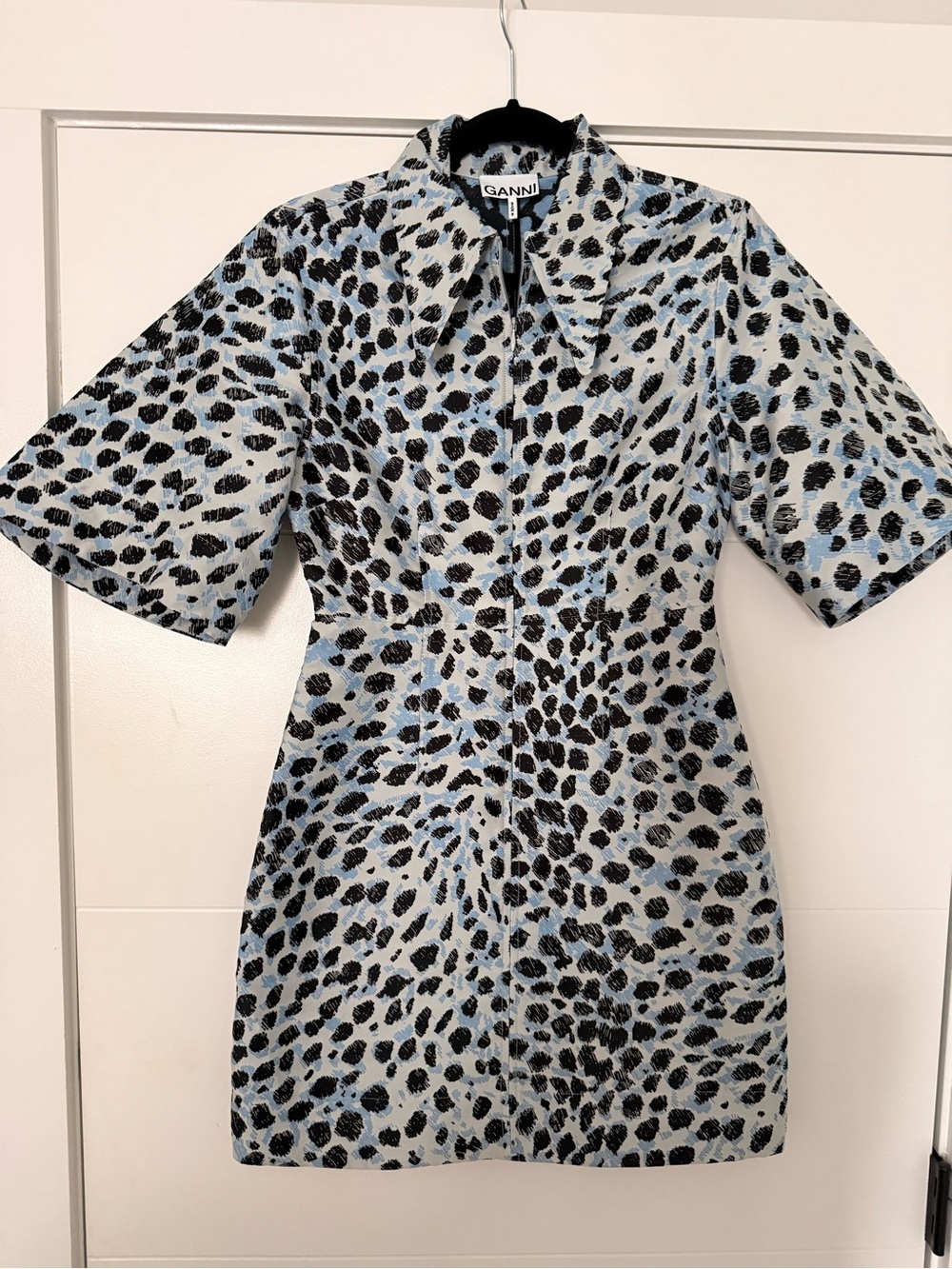 GANNI Crispy Jacquard Leopard Blue Mini Dress - Picture 2 of 9